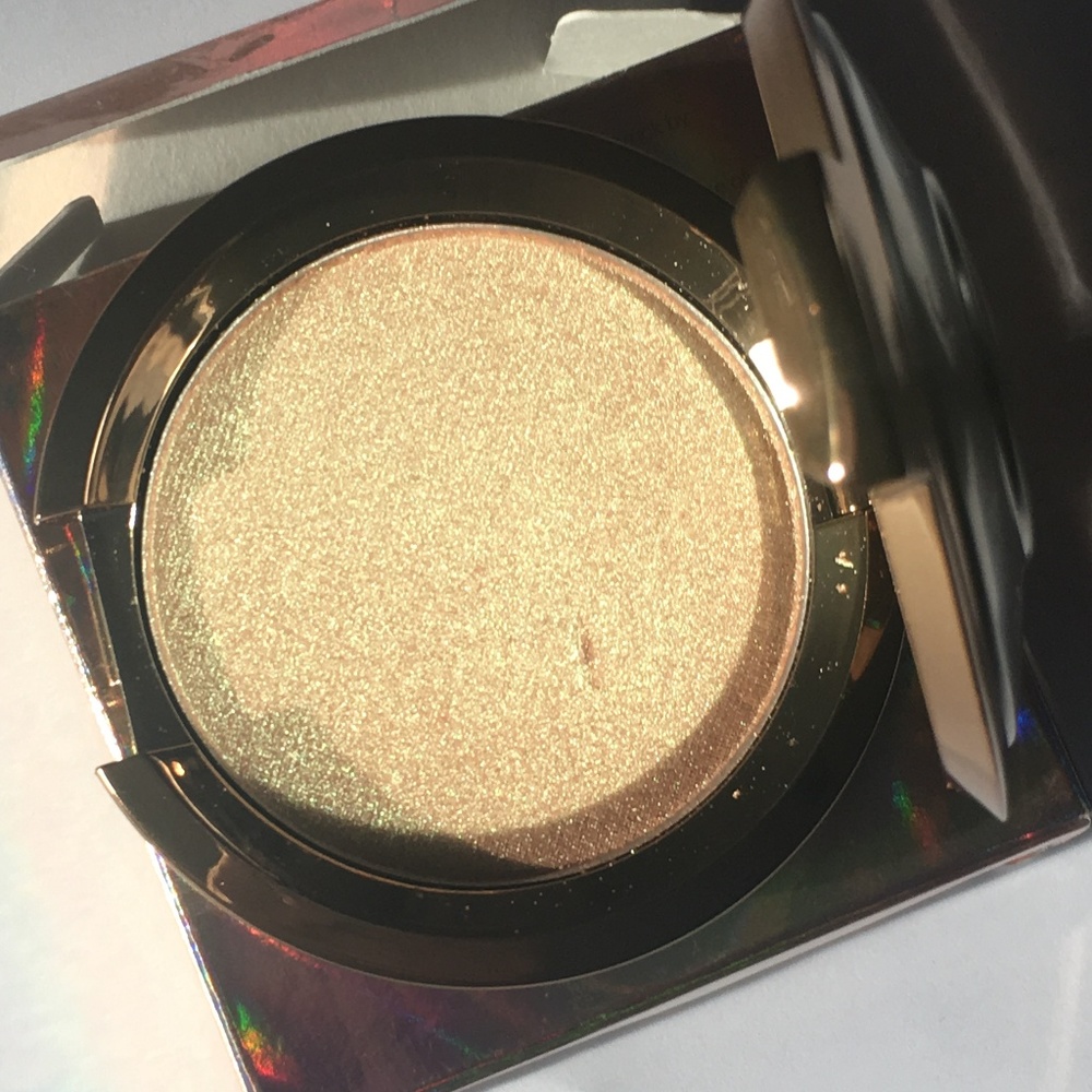 BECCA Topaz Flashes Gilt Highlighter LNIB